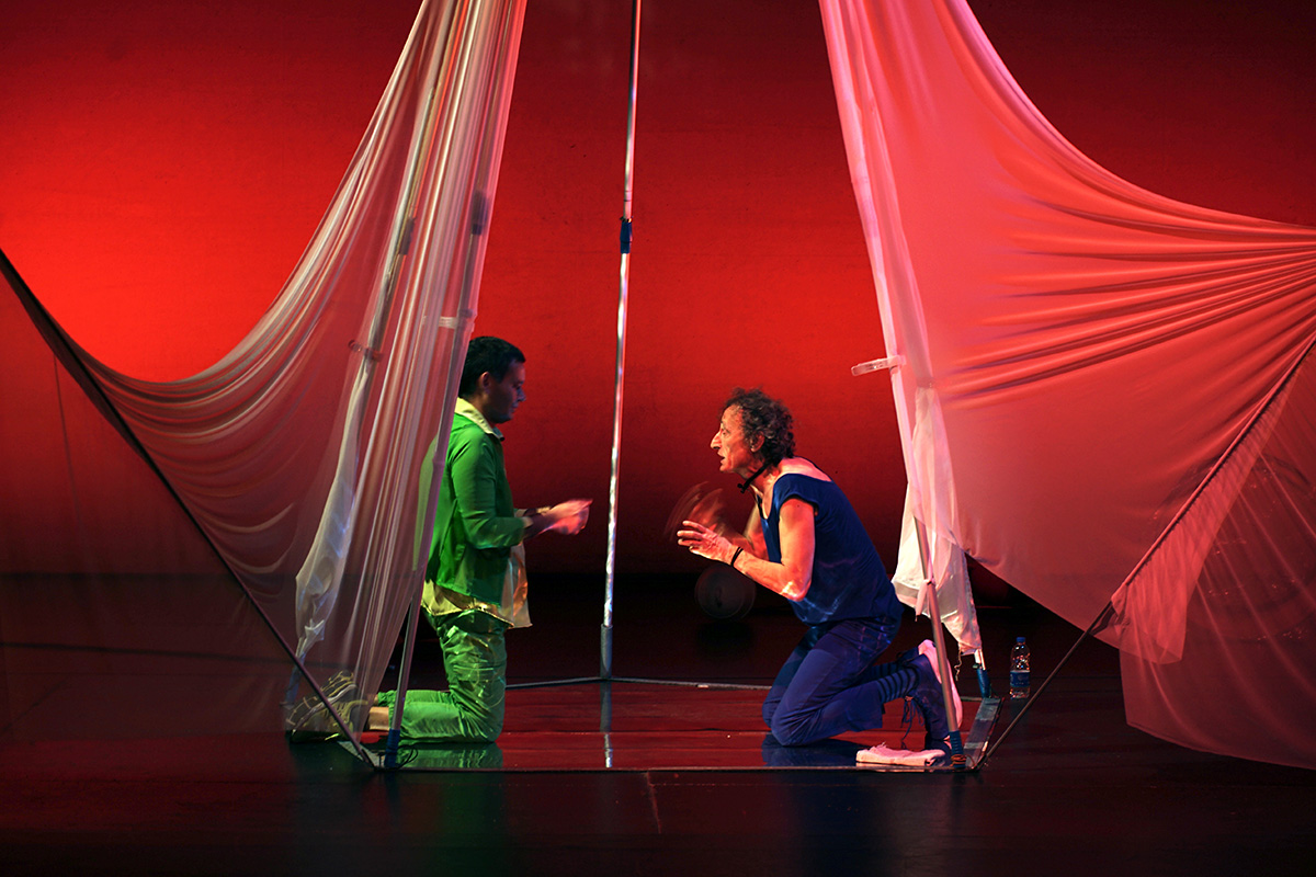 Metadietro - Flavia Mastrella e Antonio Rezza